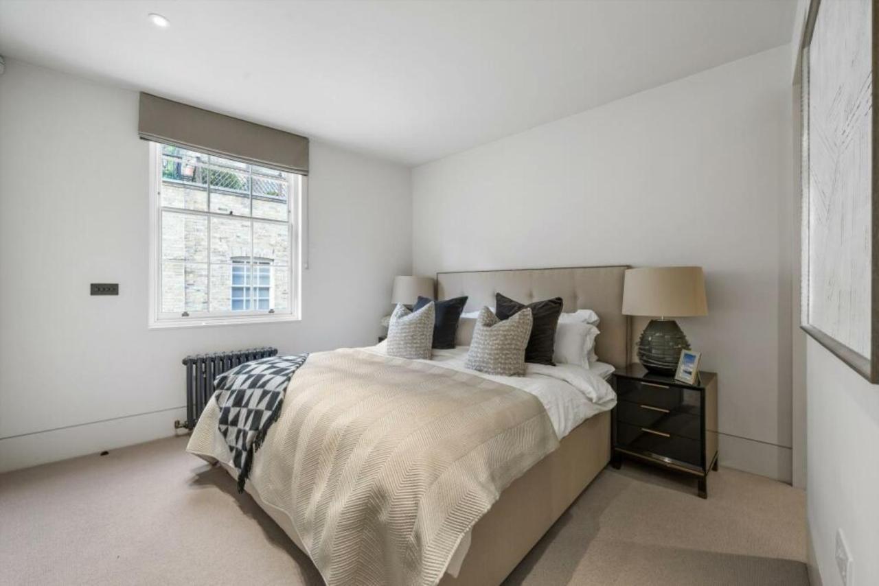 Luxury Large Park Lane Views 1250sqft * Londra